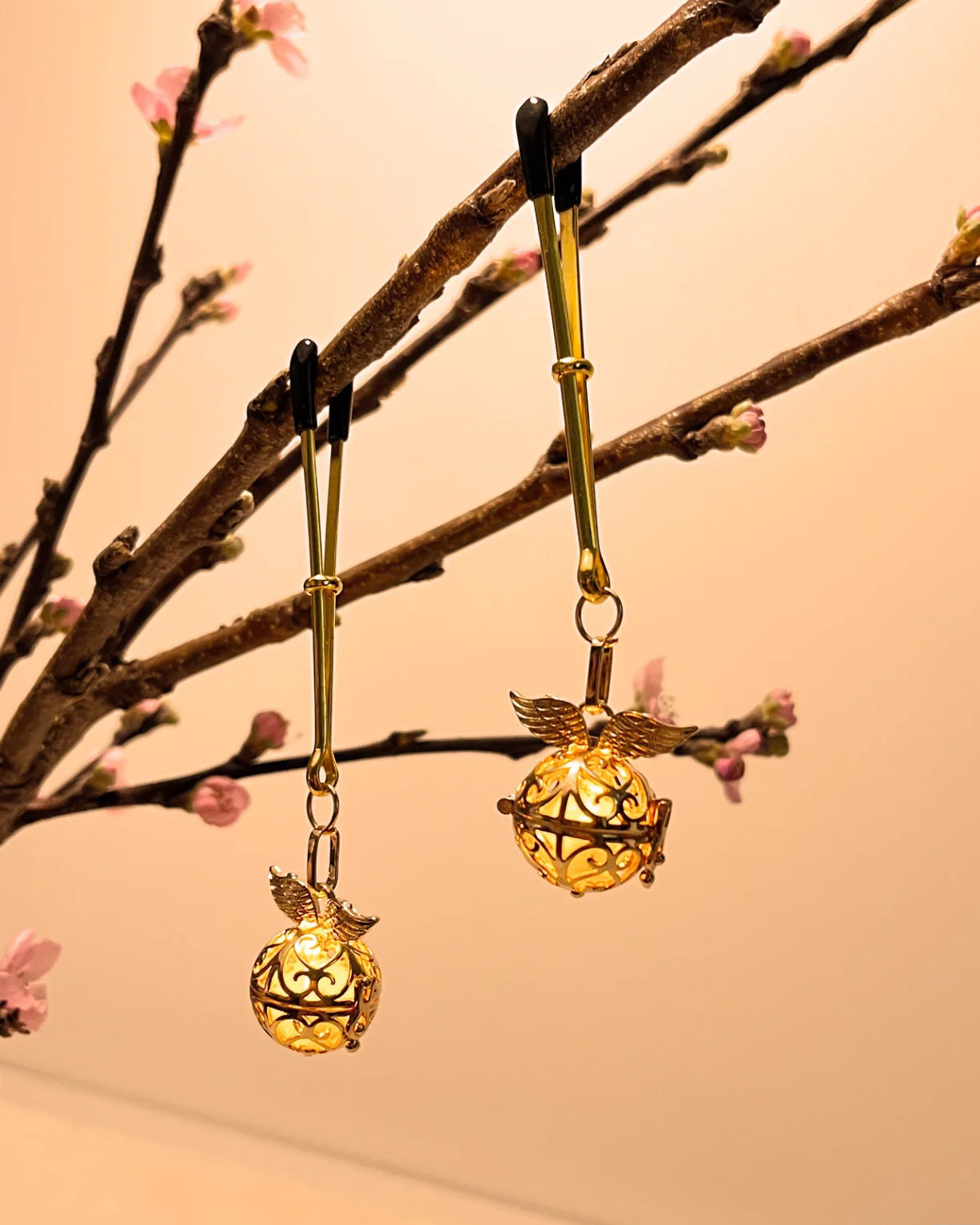 Luminous Bell Nipple Clamps - Nipple Clamps - Roomfun